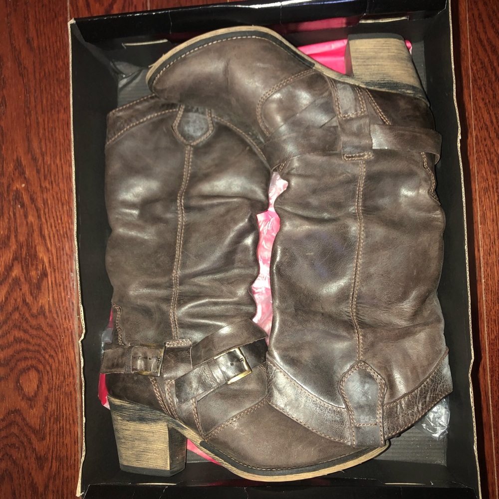 Steven by Steve Madden western Leather boots
